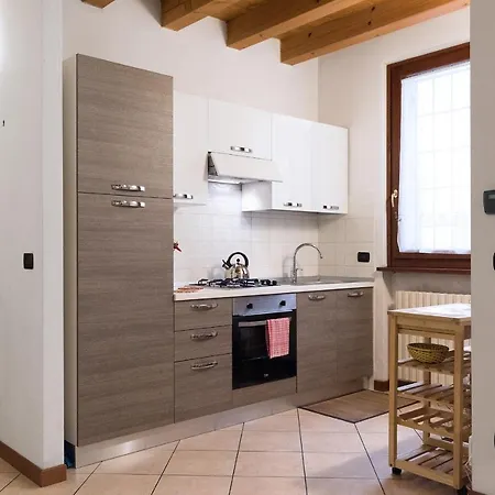 Dimora Carducci With 4 Sleeps Verona